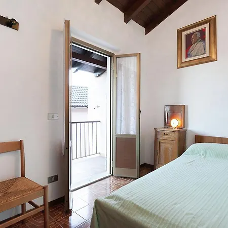Сasa de vacaciones Tranquil Holiday In Viggiona Near Lake Trarego