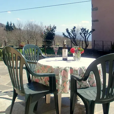 Сasa de vacaciones Tranquil Holiday In Viggiona Near Lake Trarego